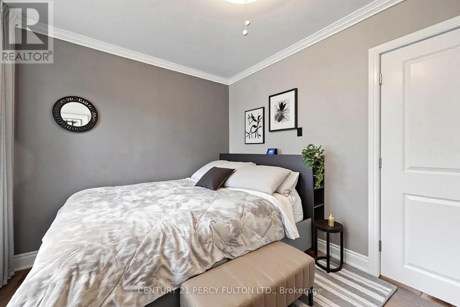 76 ARLINGTON AVENUE - 27