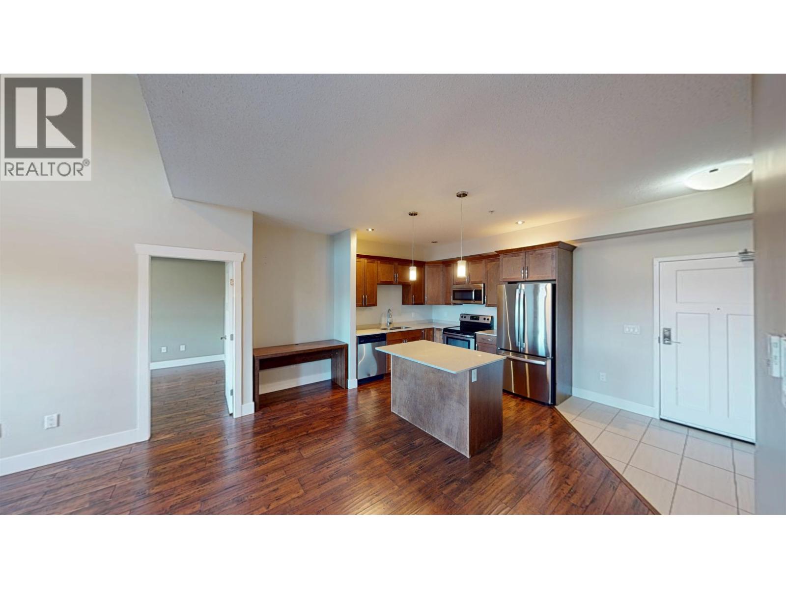 401 11203 105 AVENUE, Fort St. John - Image 1