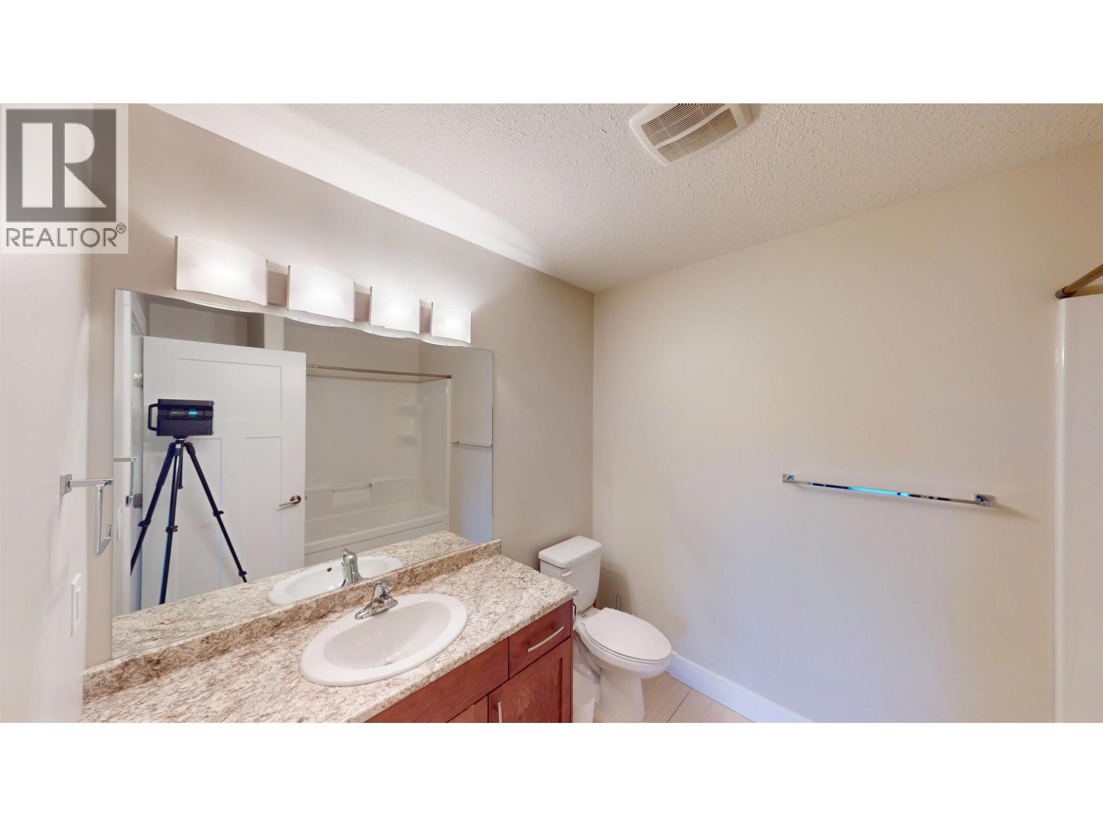 401 11203 105 AVENUE, Fort St. John - Image 1