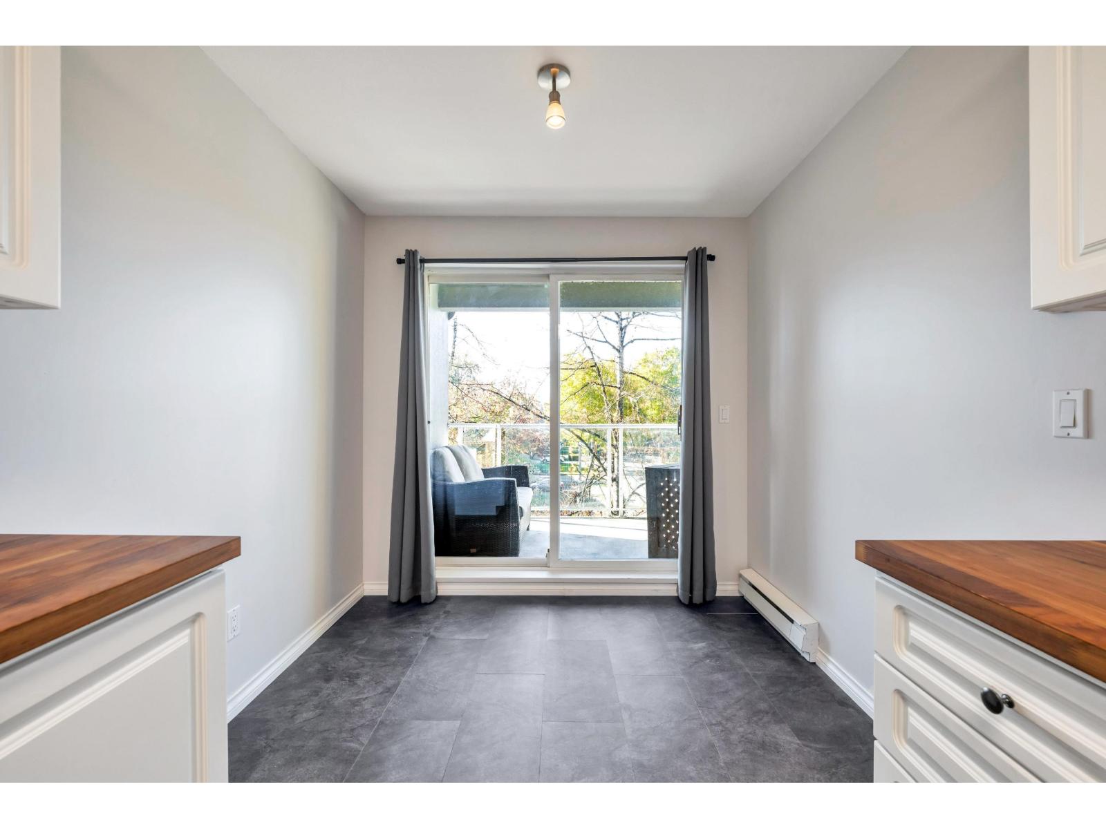 307 8976 208 STREET, Langley - Image 1