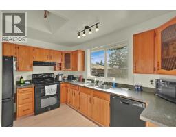 Primary Bedroom - 19 Maryvale Crescent Ne, Calgary, AB T2A2V5 Photo 8