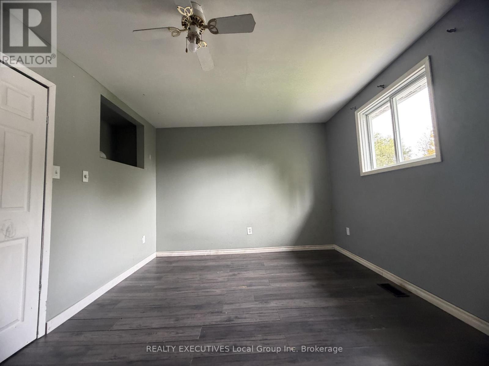 144 DUKE STREET W - 21