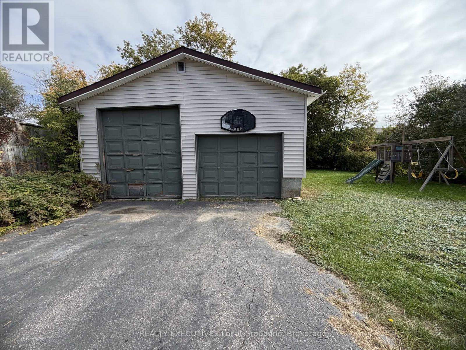 144 DUKE STREET W - 28