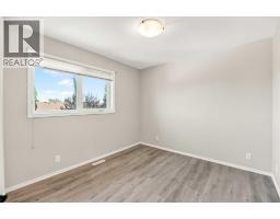 151 Kirton Close, Red Deer, AB T4P0A4 Photo 31