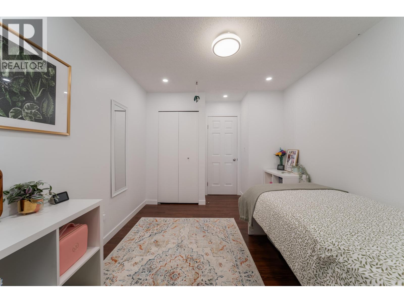 Photo of 12 5740 GARRISON ROAD 18