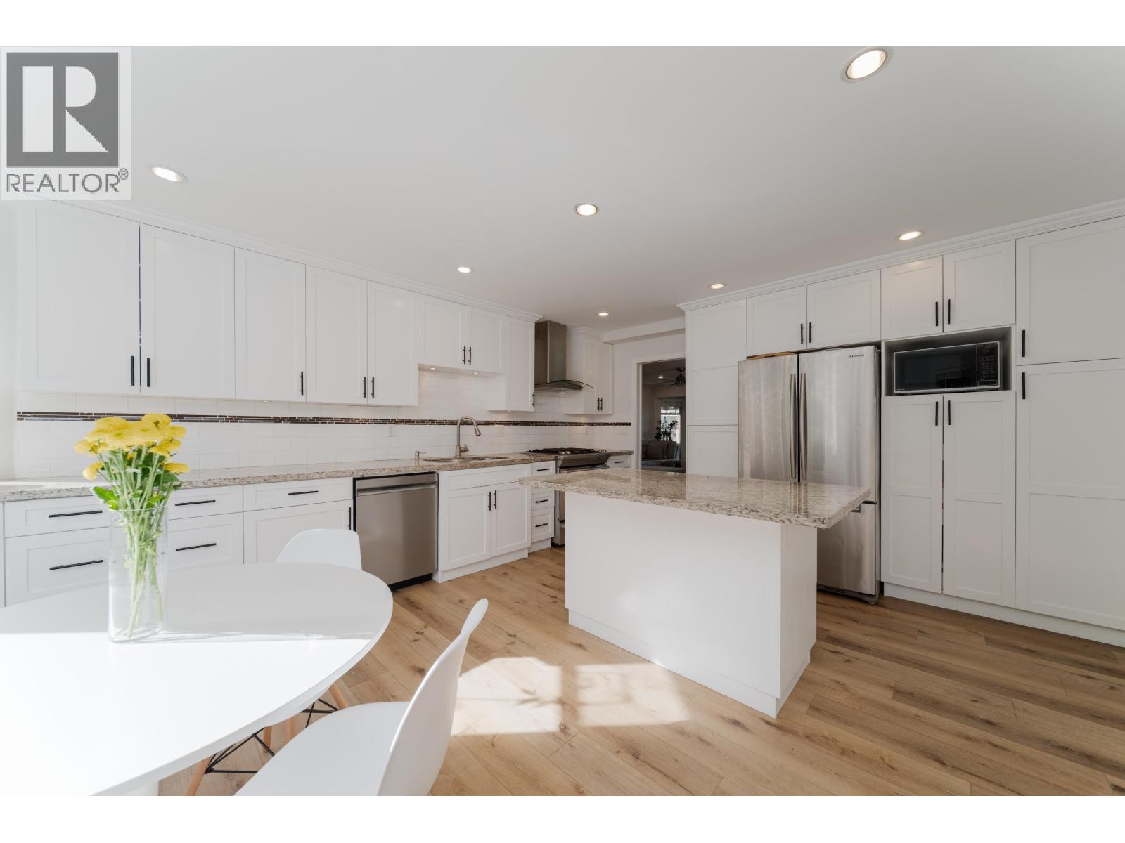 Photo of 12 5740 GARRISON ROAD 2
