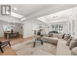 Family room - 408 St Clements Avenue, Toronto, ON M5N1M1 Photo 7