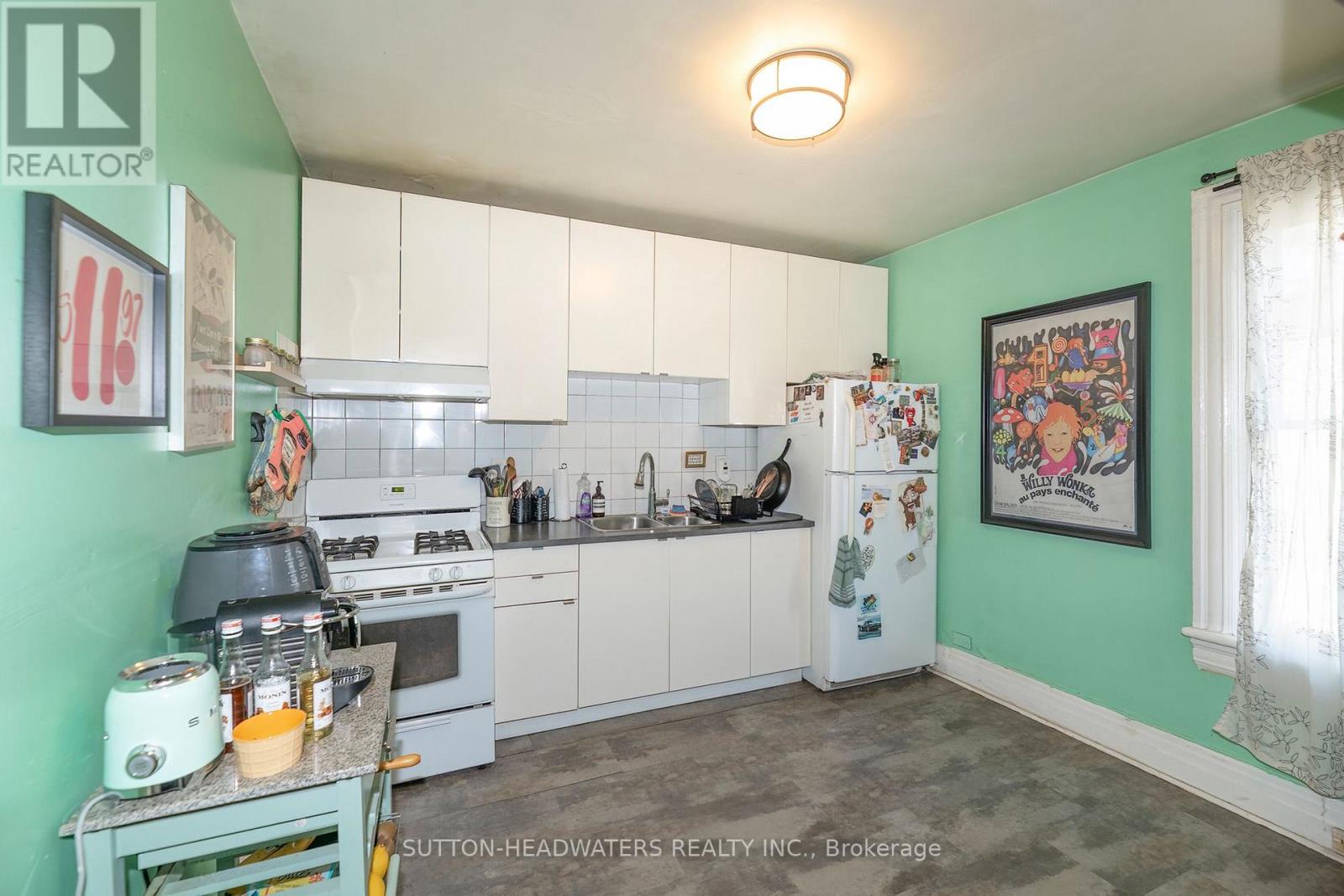 106 Barton Avenue, Toronto, ON photo 21