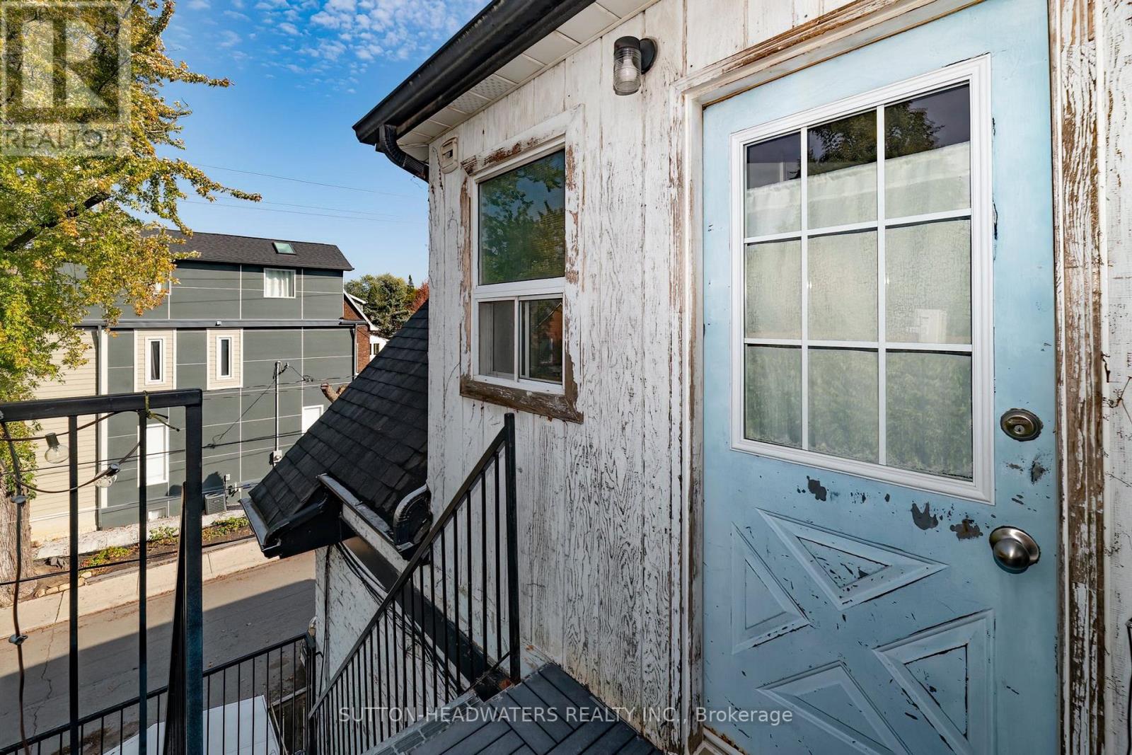 106 Barton Avenue, Toronto, ON photo 26