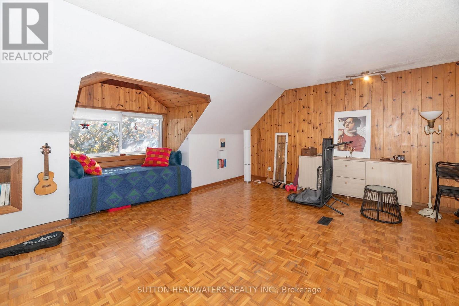 106 Barton Avenue, Toronto, ON photo 34
