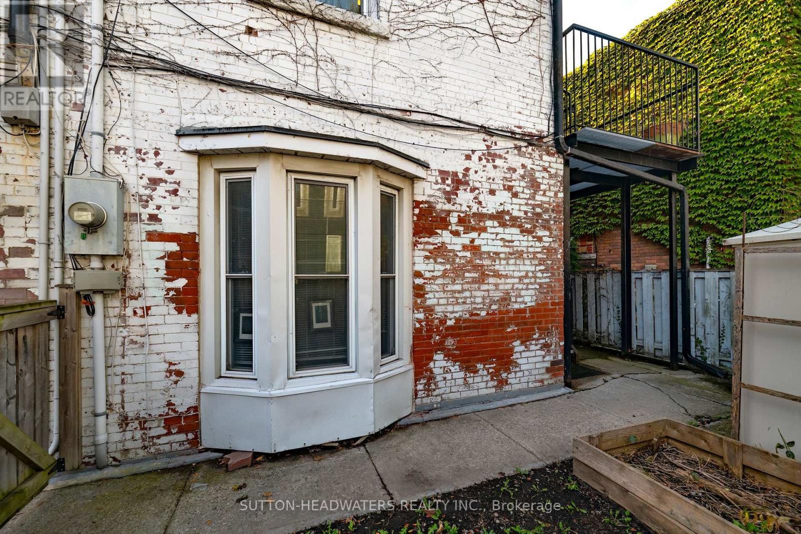 106 Barton Avenue, Toronto, ON photo 6