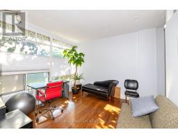 106 Barton Avenue, Toronto, ON M6G1P9 Photo 10