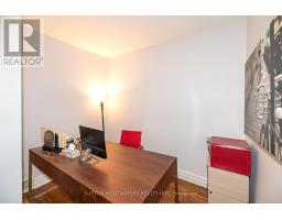106 Barton Avenue, Toronto, ON M6G1P9 Photo 16