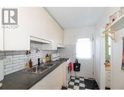 106 Barton Avenue, Toronto, ON M6G1P9 Photo 27