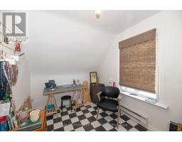 106 Barton Avenue, Toronto, ON M6G1P9 Photo 30