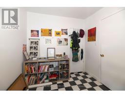 106 Barton Avenue, Toronto, ON M6G1P9 Photo 31