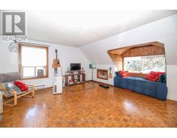 106 Barton Avenue, Toronto, ON M6G1P9 Photo 32