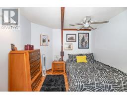 106 Barton Avenue, Toronto, ON M6G1P9 Photo 35
