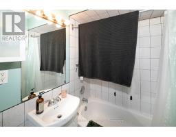 106 Barton Avenue, Toronto, ON M6G1P9 Photo 39