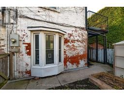 106 Barton Avenue, Toronto, ON M6G1P9 Photo 6