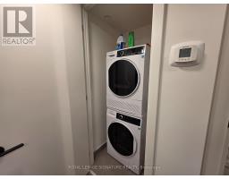 505 - 5 Lakeview Avenue, Toronto, ON M6J0H3 Photo 7