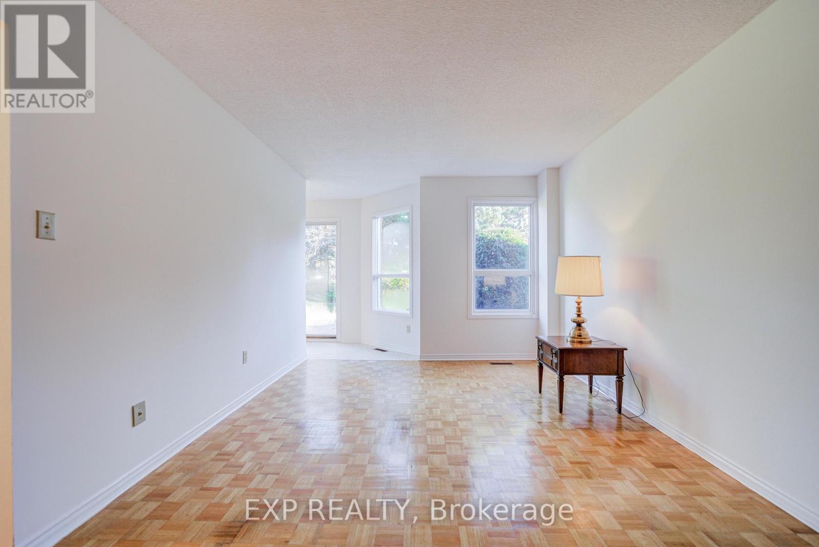 47 Longsword Drive, Toronto, ON photo 24
