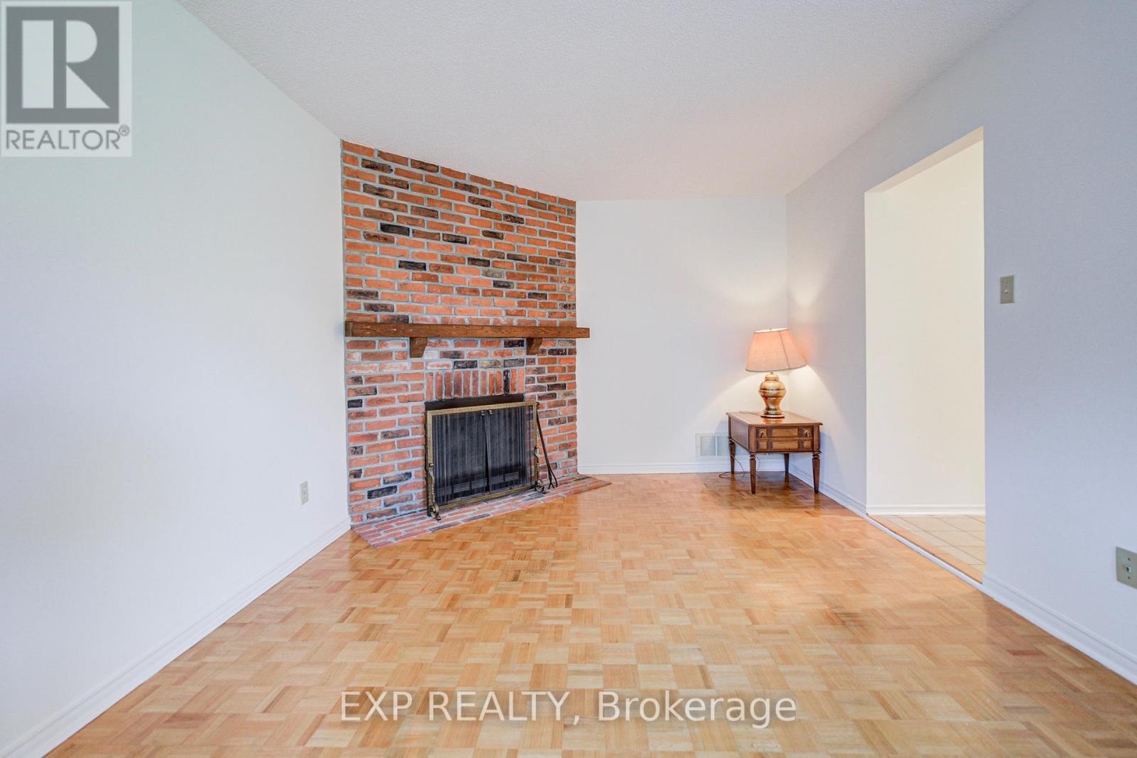 47 Longsword Drive, Toronto, ON photo 25