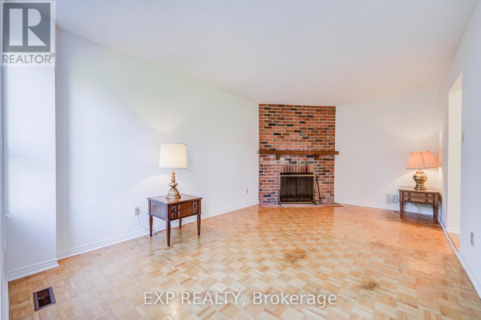 47 LONGSWORD DRIVE - 26