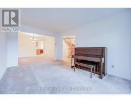 47 Longsword Drive, Toronto, ON M1V2Z9 Photo 13
