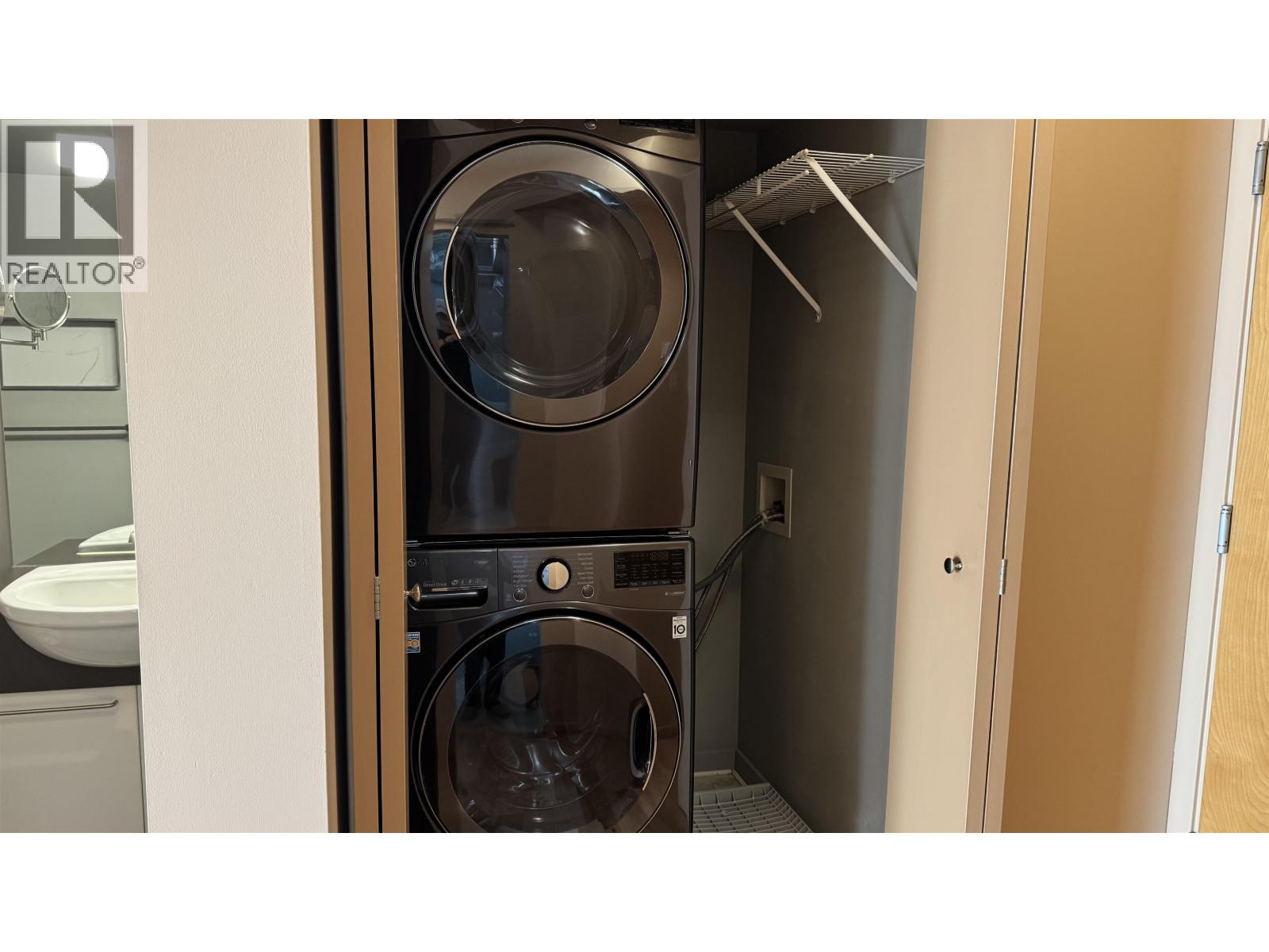 Photo of 408 828 CARDERO STREET 24