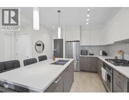 110 625 E 3rd Street, North Vancouver, BC V7L0G3 Photo 14