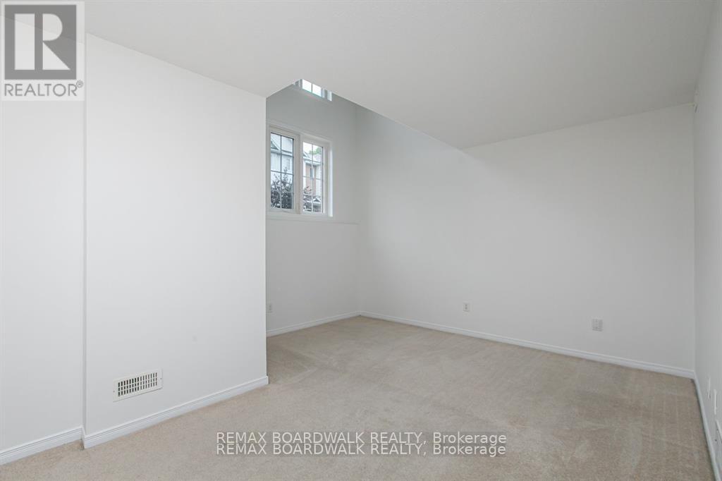 250 GERSHWIN PRIVATE - 12