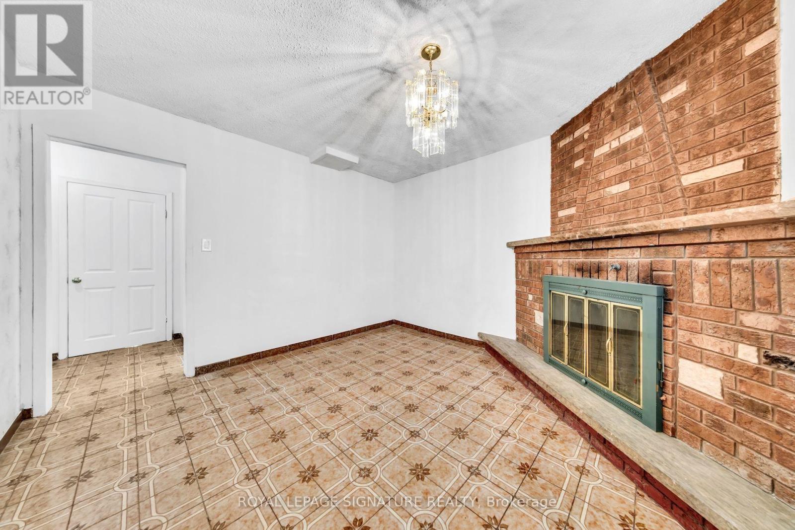42 Lightwood Drive, Toronto, ON photo 15