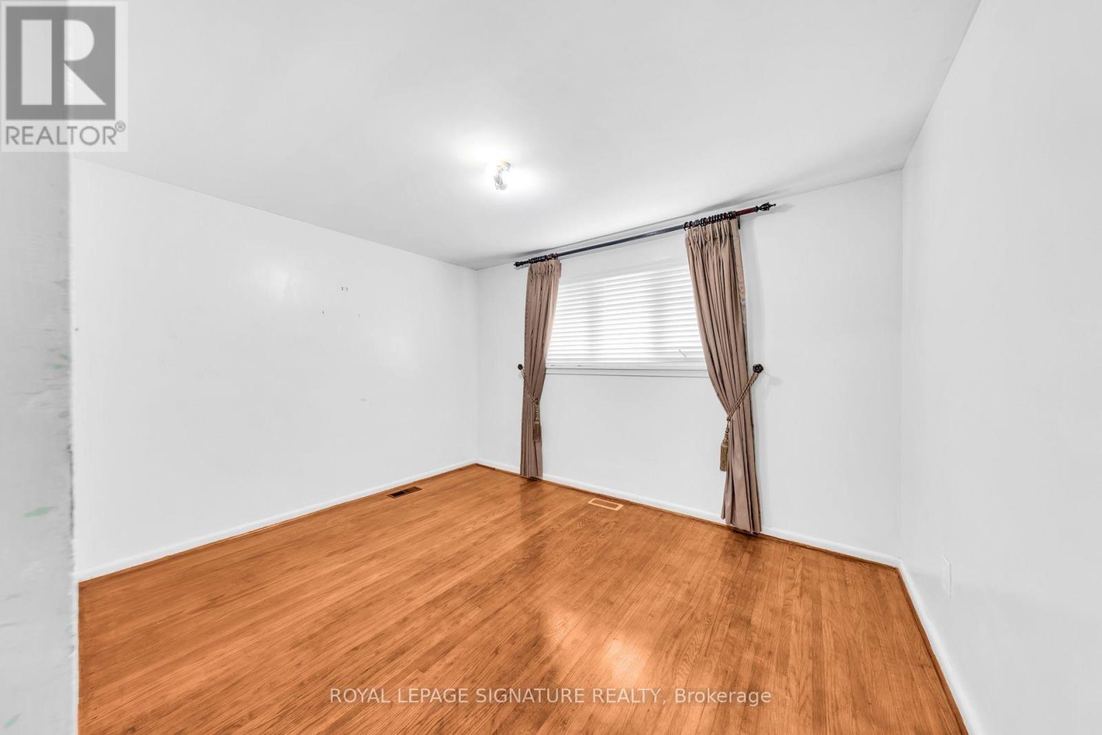 42 Lightwood Drive, Toronto, ON photo 16