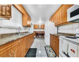 Bedroom 2 - 42 Lightwood Drive, Toronto, ON M9V2Z2 Photo 6