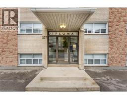 237 Mohawk Road E Unit# 12, Hamilton, ON L9A2H5 Photo 6