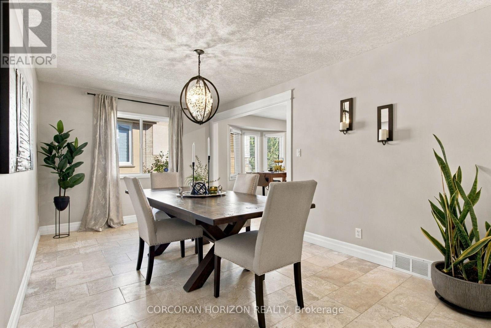 27 Costain Court, Kitchener, ON photo 9