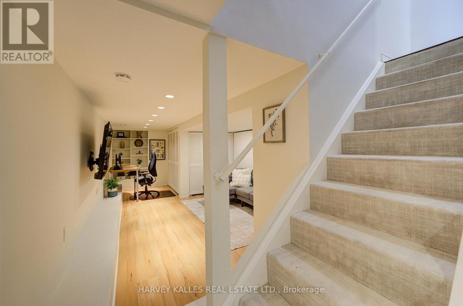 34 Kenwood Avenue, Toronto, ON photo 30