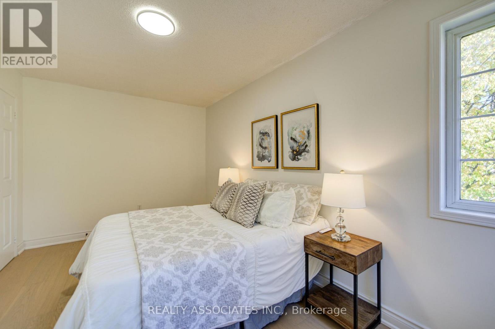 71 HIGHHILL DRIVE - 22