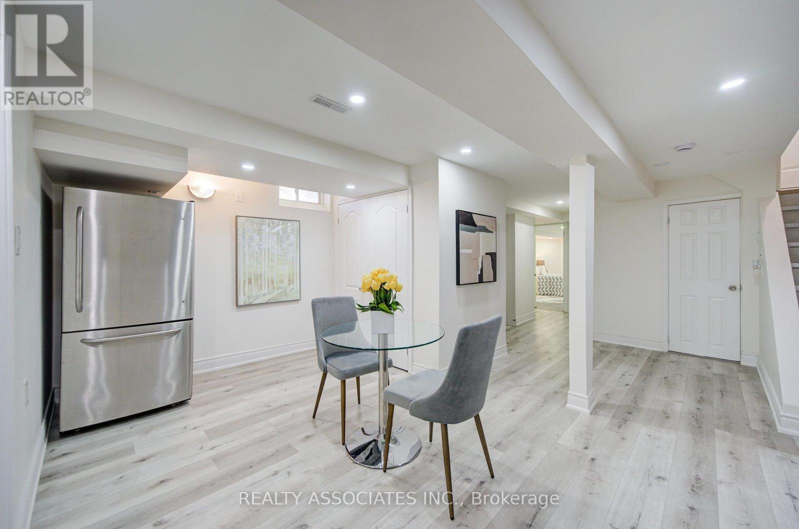 71 HIGHHILL DRIVE - 36