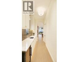 Primary Bedroom - 2025 25 Street Sw, Calgary, AB T3E1X1 Photo 11