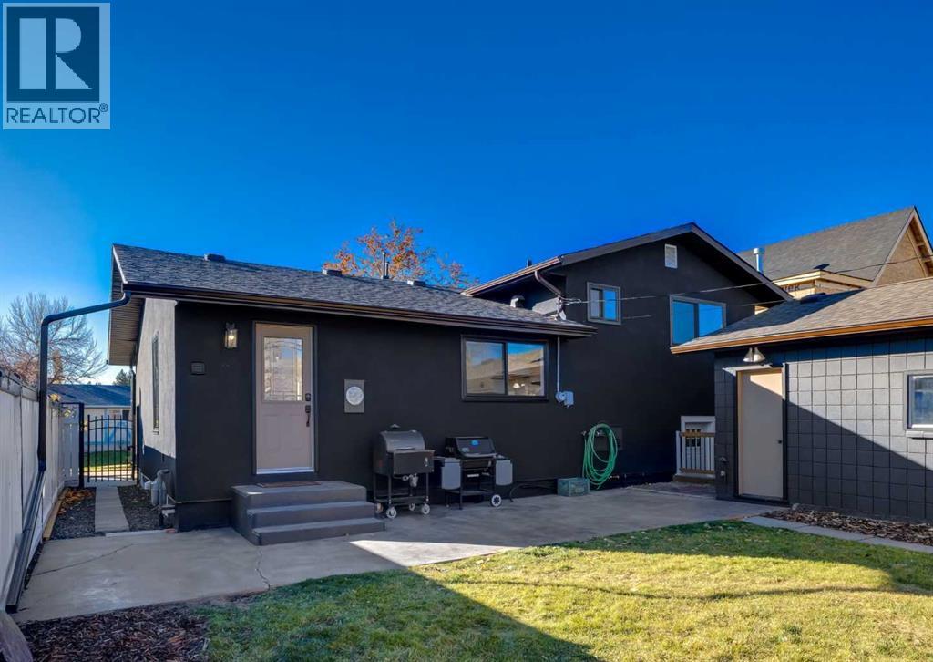 67 Alderwood Close SE photo 42