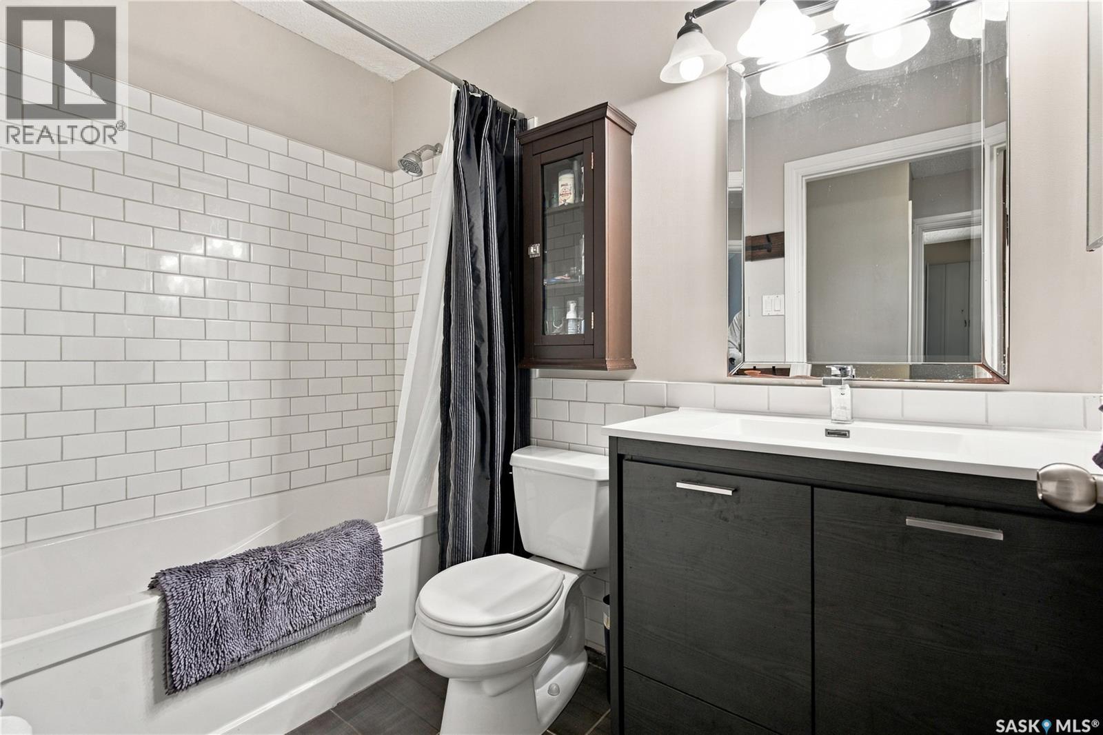 246 Hector CRESCENT N, Regina — photo 27
