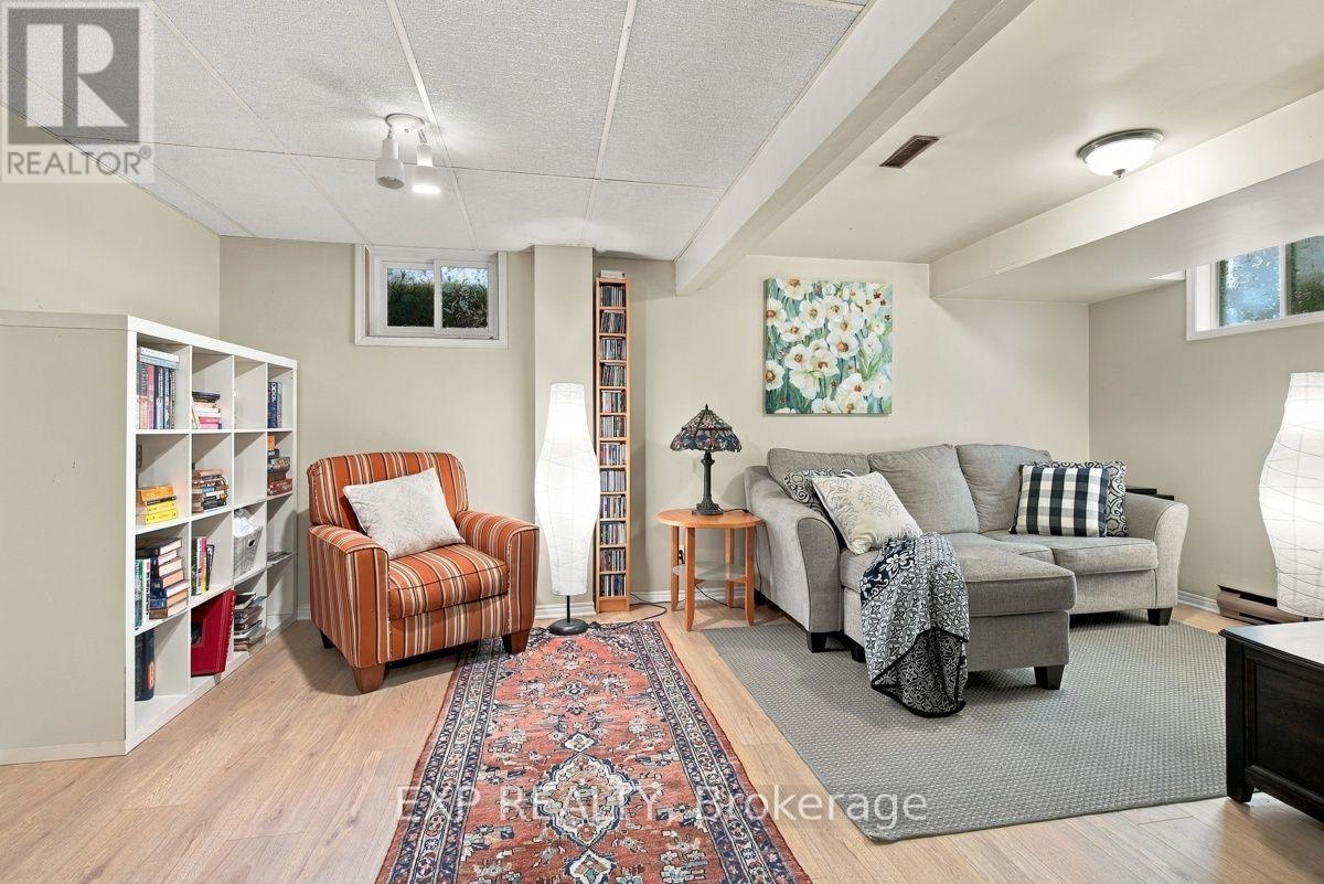 147 WALMER GARDENS - 26