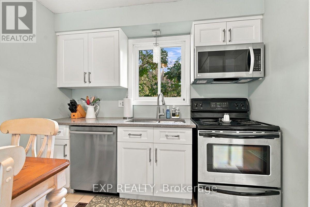 147 WALMER GARDENS - 9