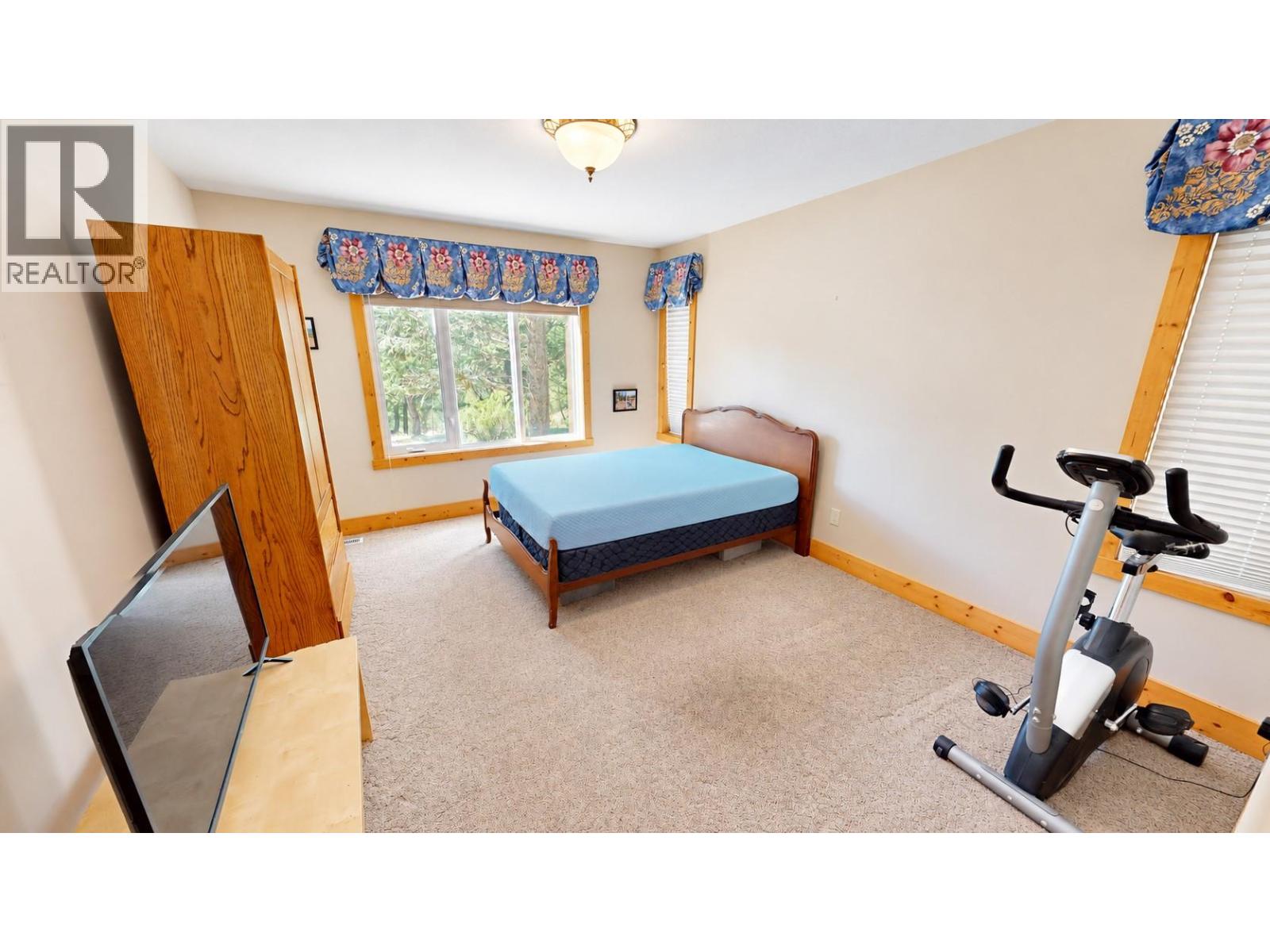 #3 1630 Johnston Road - 10