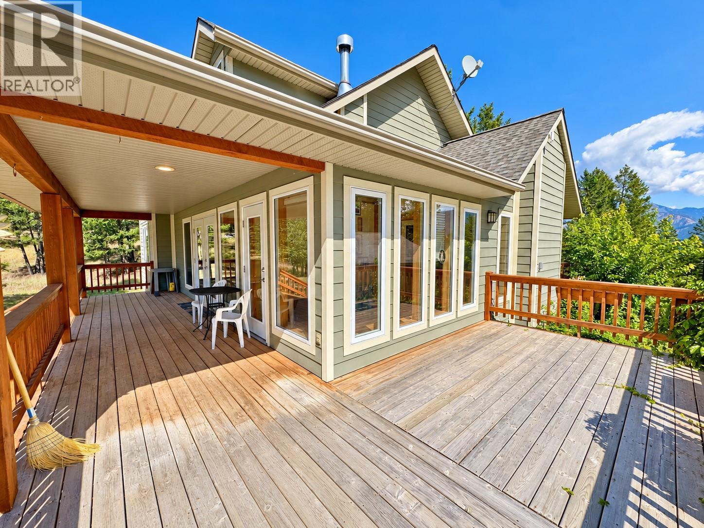#3 1630 Johnston Road - 29