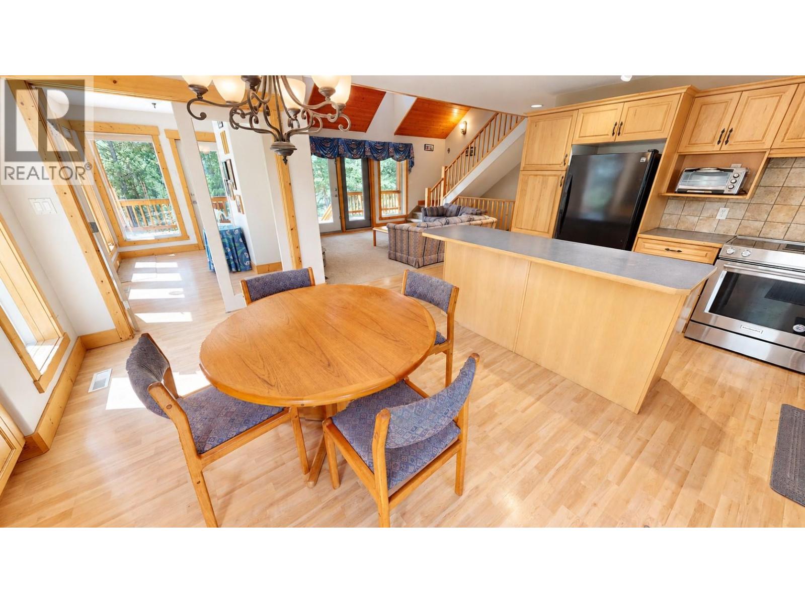 #3 1630 Johnston Road - 6