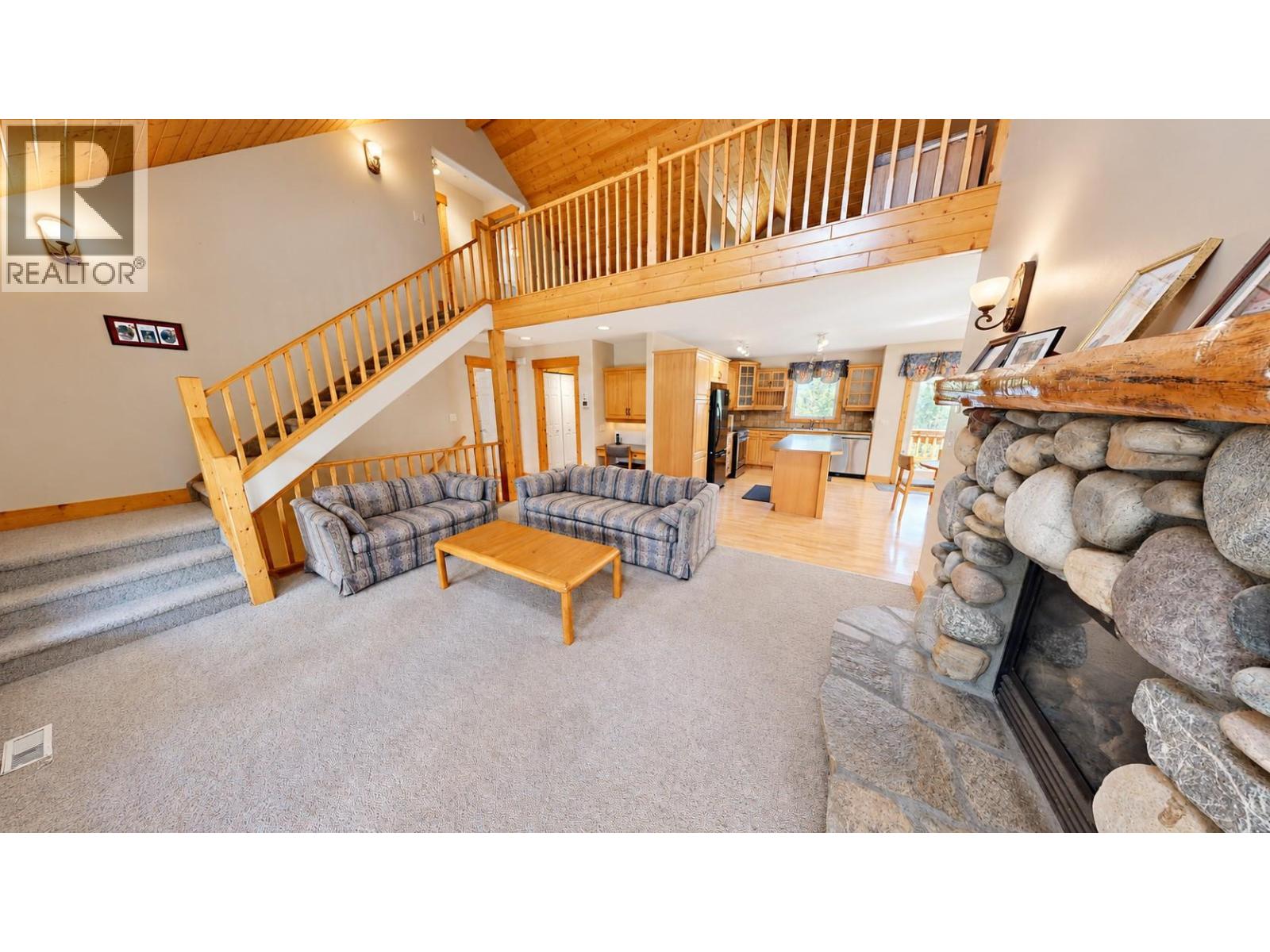 #3 1630 Johnston Road - 9