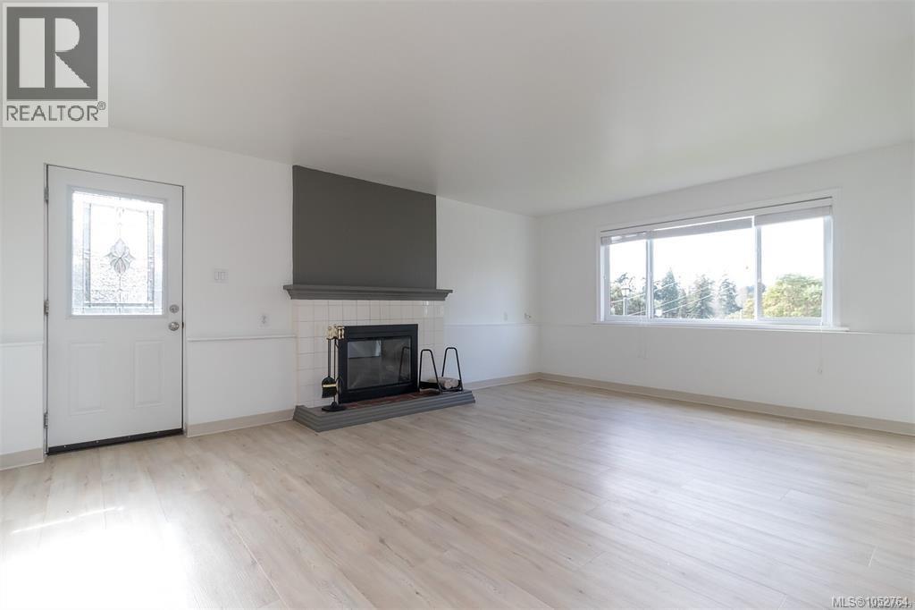  368 Gorge Road West, Saanich